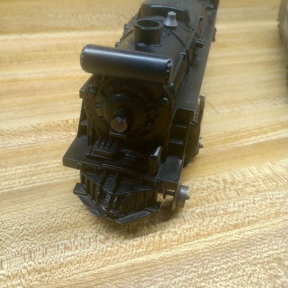 Lionel Train Santa Fe 8644 Engine and Tender Car O-Gauge - Picture 5 of 10